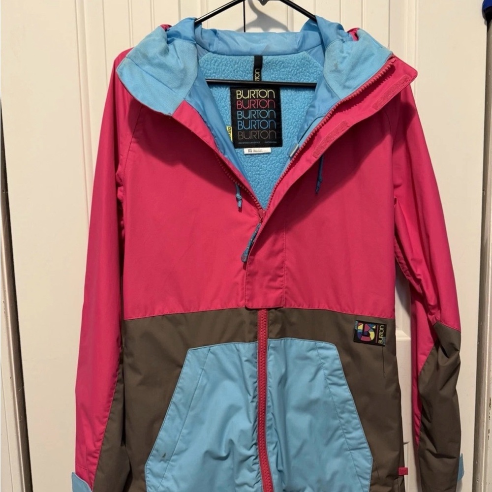 Burton Women's Snowboard & Ski Jacket, full zip w/ hood. Pink & blue. EUC. XS